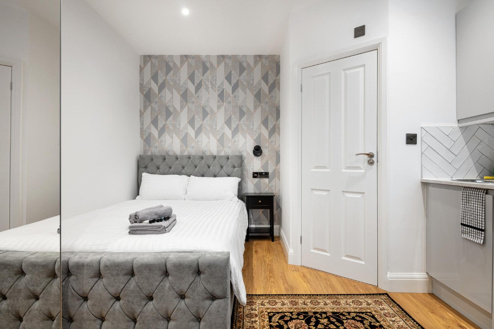 ** Inclusive of council tax, gas, electricity, water, internet and Netflix** Crown Terrace, Cricklewood